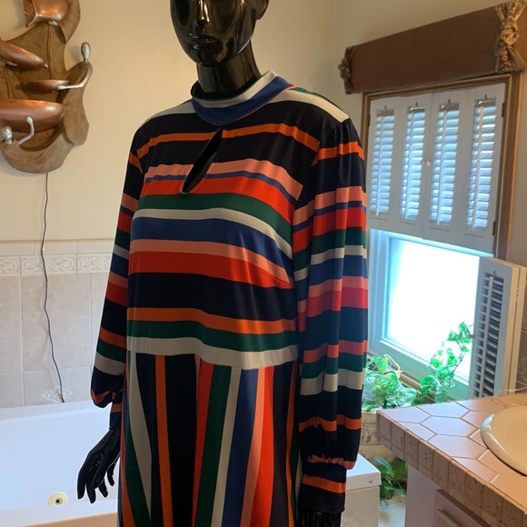 ELOQUII MULTICOLOR DRESS - Picture 3 of 9